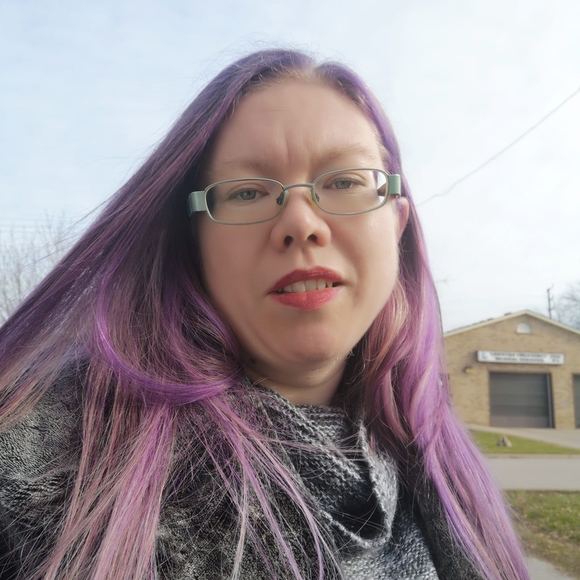 Meet your Posher, Dana - Picture 1 of 1